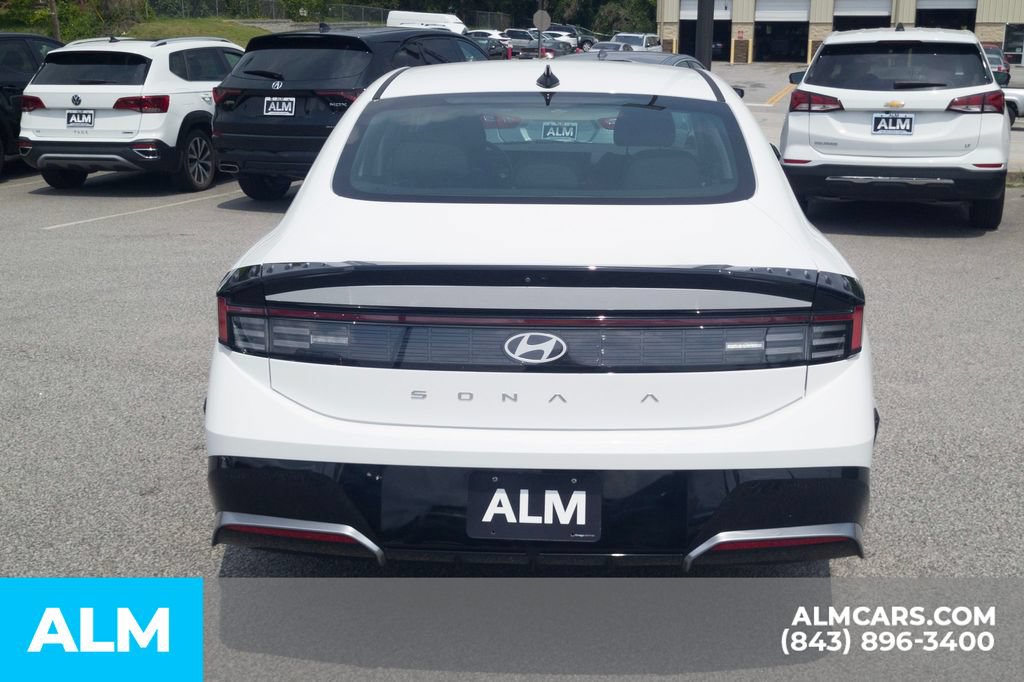 Certified 2025 Hyundai Sonata SEL FWD image 6