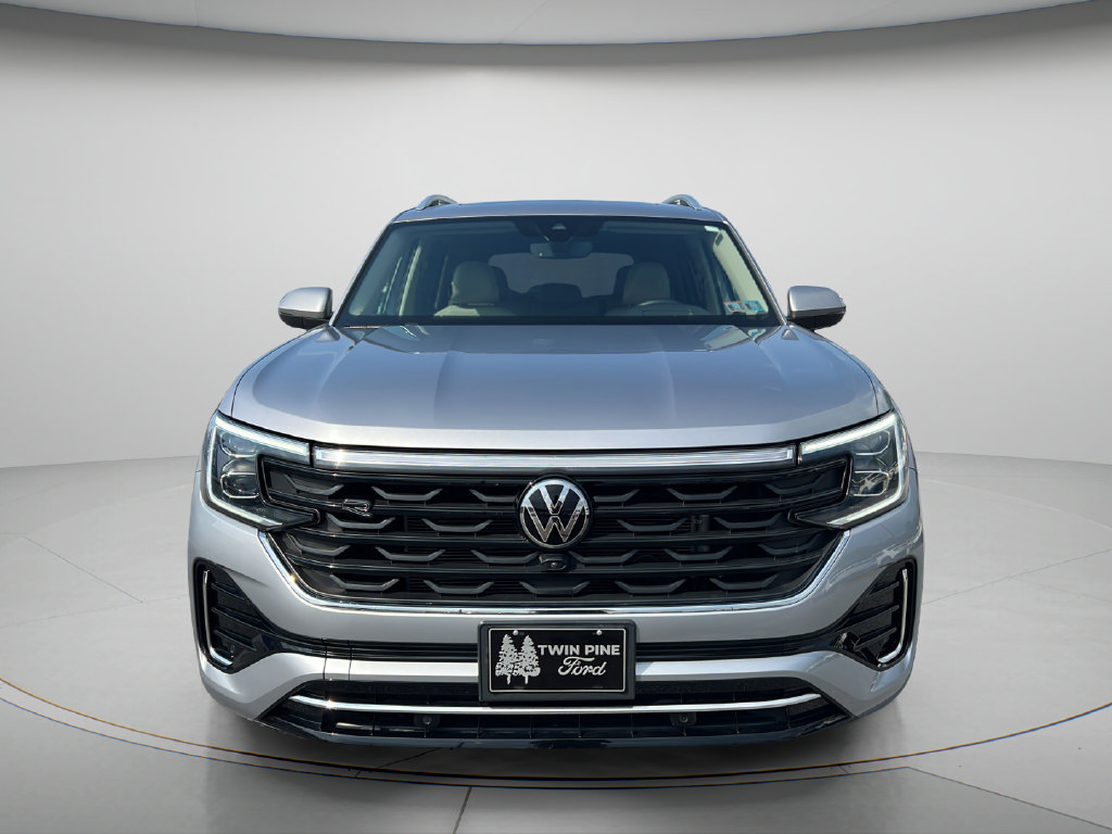Used 2024 Volkswagen Atlas SEL Premium R-Line AWD/4WD image 2