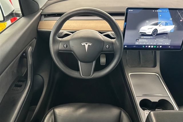 Used 2022 Tesla Model Y Performance AWD/4WD image 16