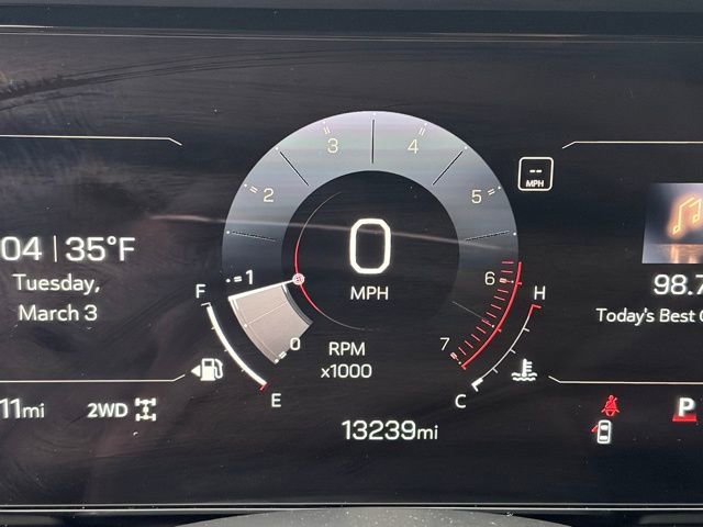 Used 2025 GMC Terrain Elevation image 19