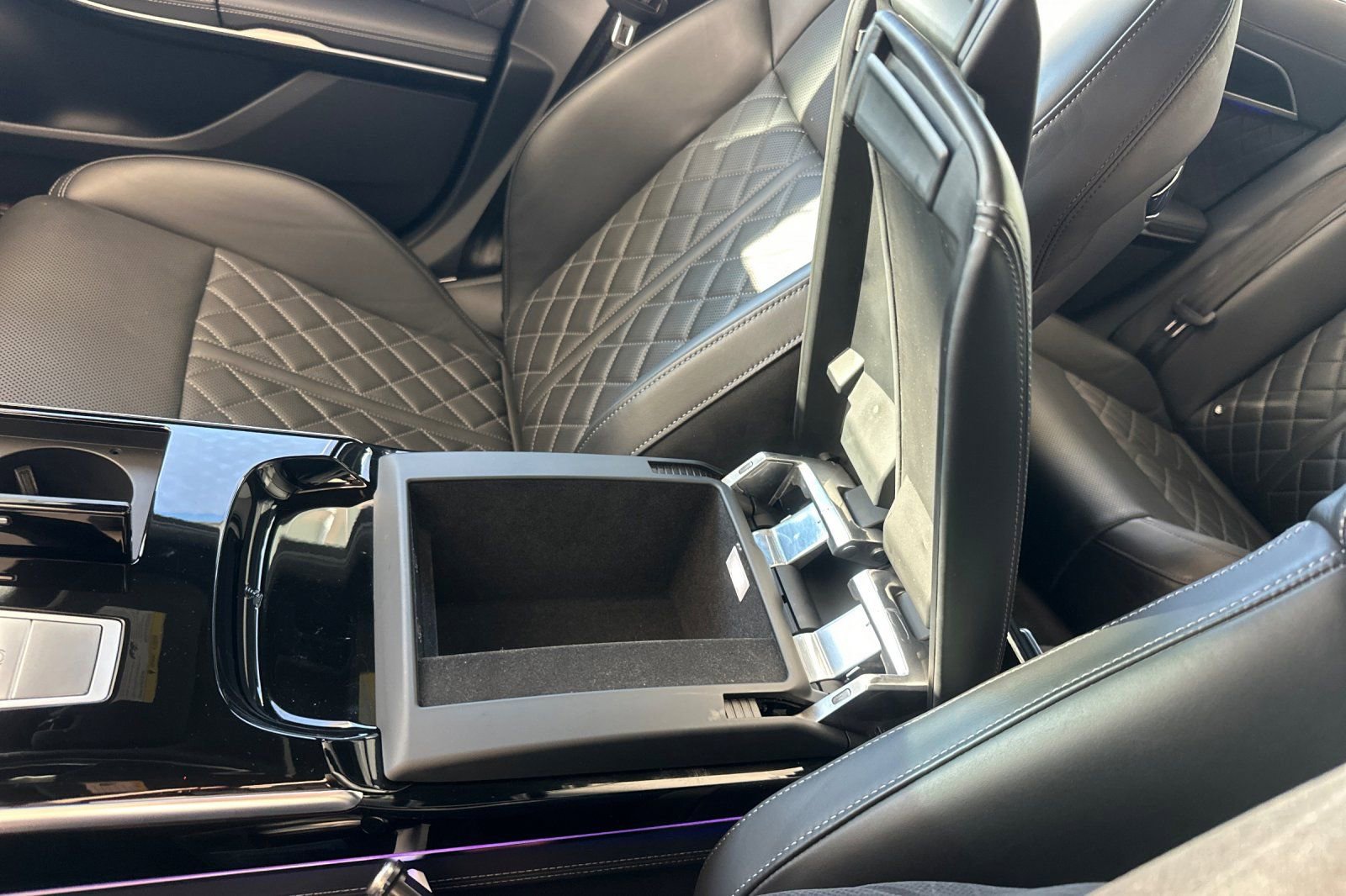 Used 2023 Audi S8 w/ S8 Comfort Plus Package image 30