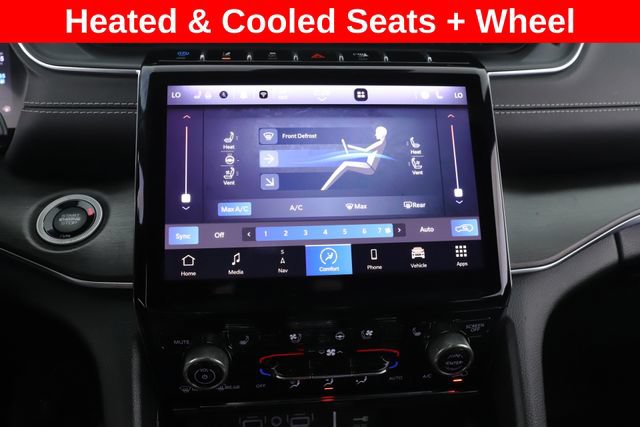 Used 2022 Jeep Grand Cherokee Overland AWD/4WD image 4