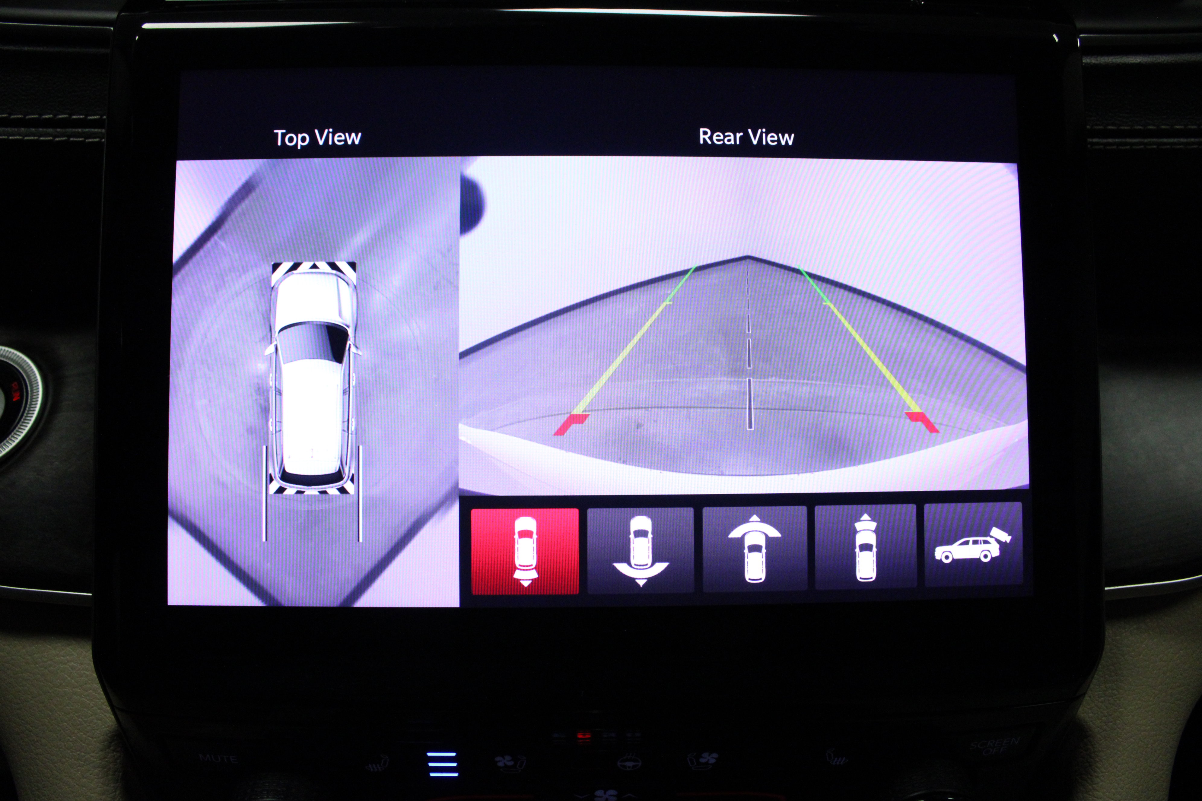 Used 2021 Jeep Grand Cherokee L Limited w/ Luxury Tech Group II image 29