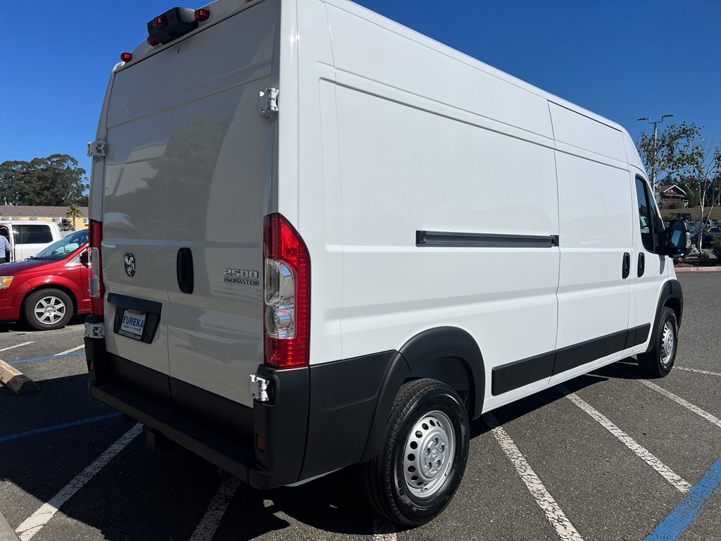 New 2026 RAM ProMaster 2500 w/ Convenience Group FWD image 5