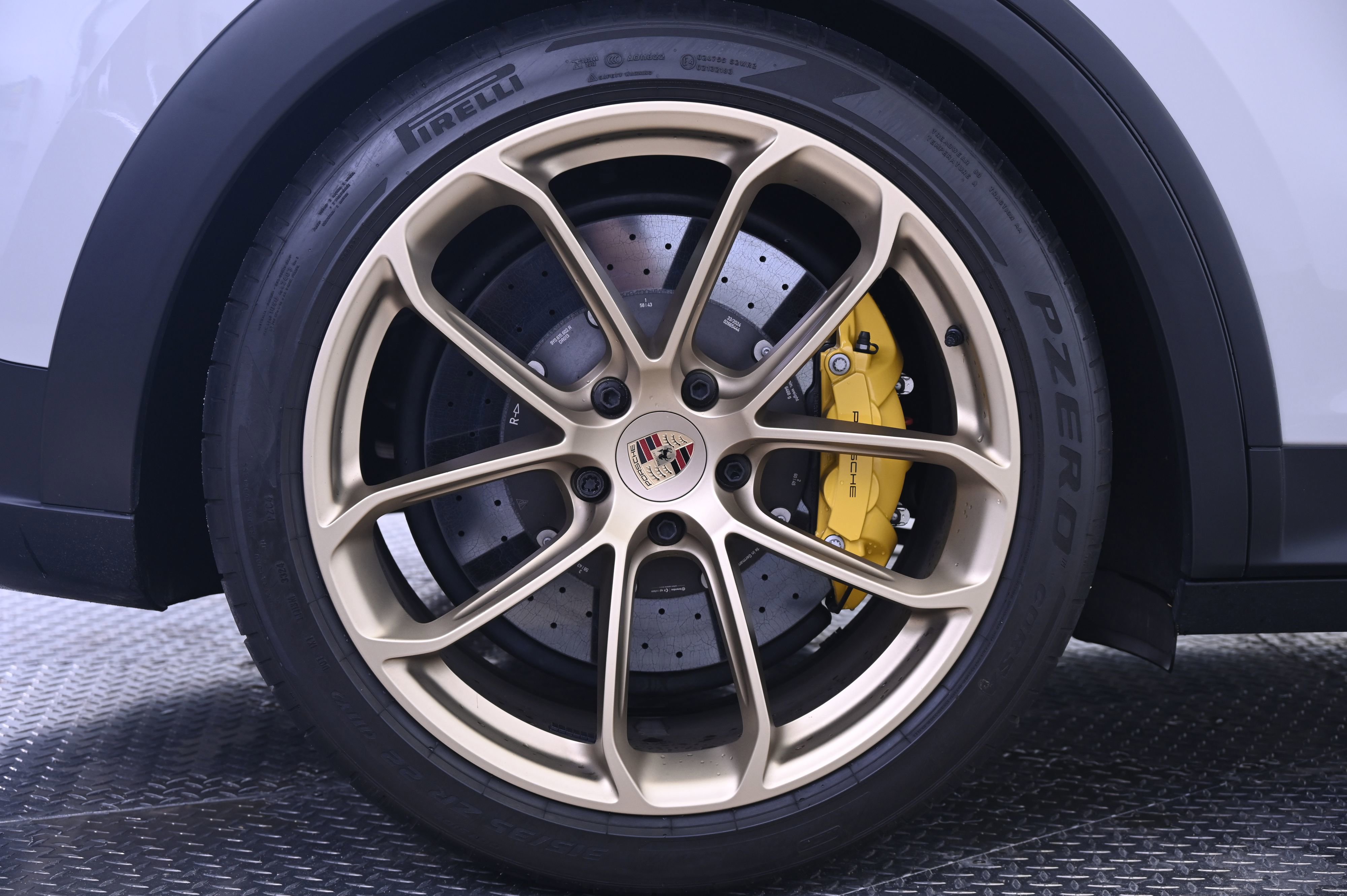 Certified 2025 Porsche Cayenne Turbo GT AWD/4WD image 13
