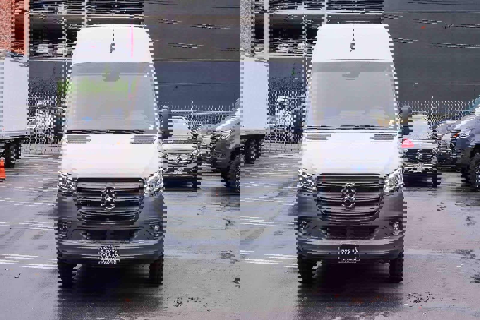 Used 2024 Mercedes-Benz Sprinter 2500 image 2