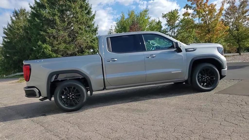 New 2026 GMC Sierra 1500 Elevation image 8