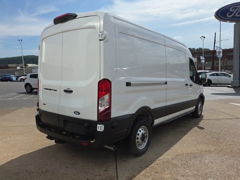 New 2026 Ford Transit 250 148 Medium Roof Extended AWD image 7