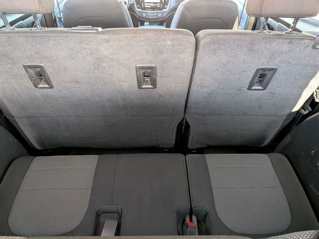 Used 2019 Chevrolet Traverse LS FWD image 24