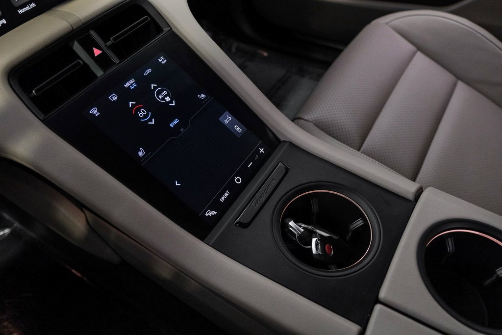 Used 2022 Porsche Taycan 4S image 26