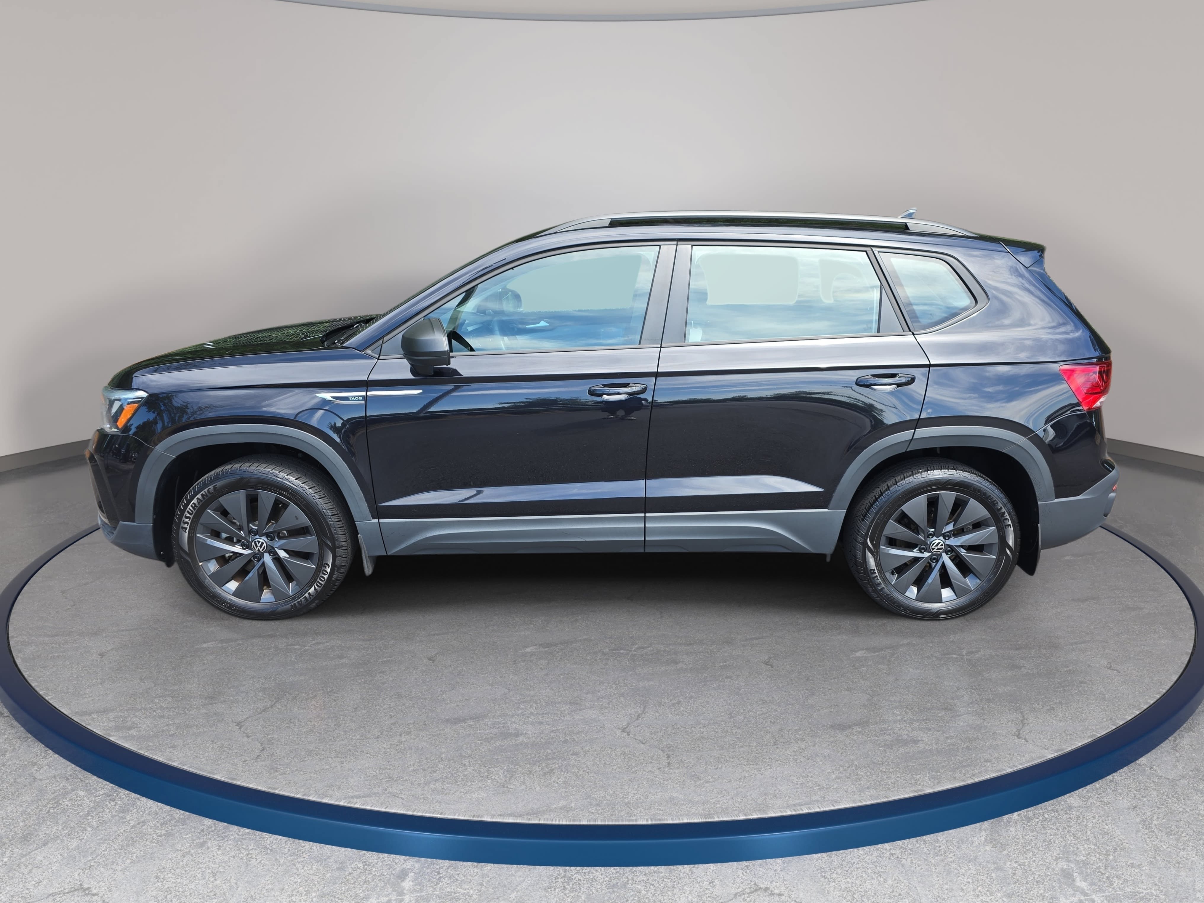 Used 2023 Volkswagen Taos S FWD image 8