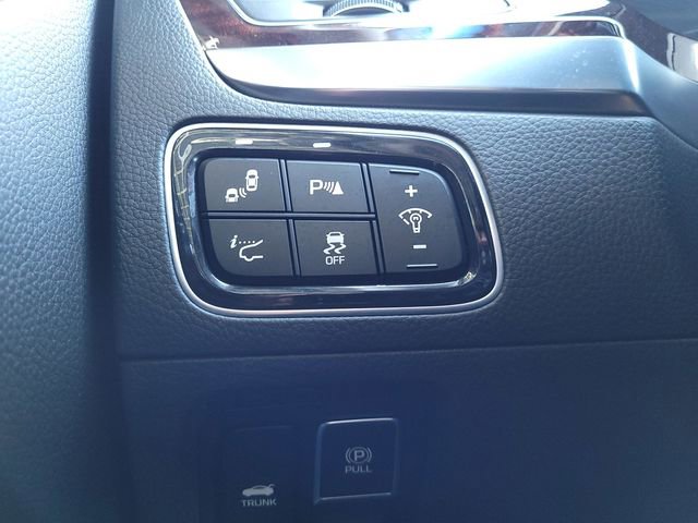 Used 2016 Hyundai Equus Ultimate image 13