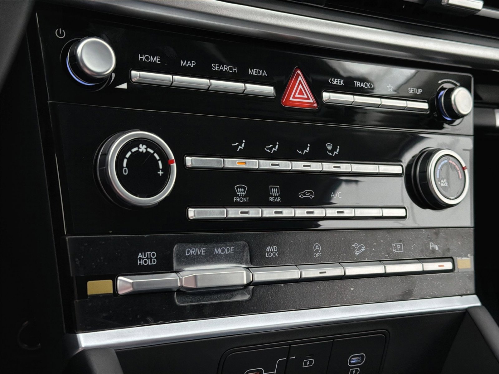 New 2026 Hyundai Santa Fe SE image 20