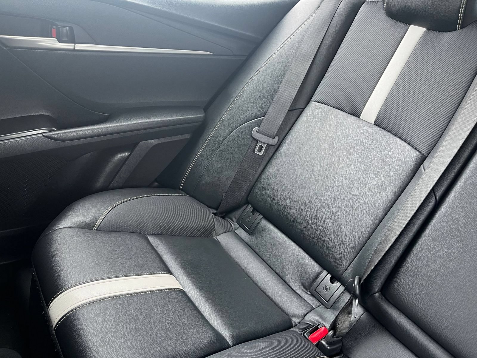 Used 2025 Toyota Camry SE FWD image 44