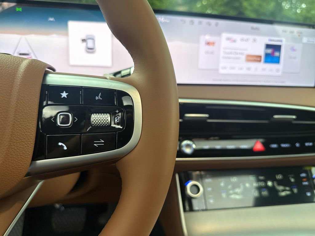 New 2026 Genesis GV70 2.5T Advanced AWD/4WD image 17