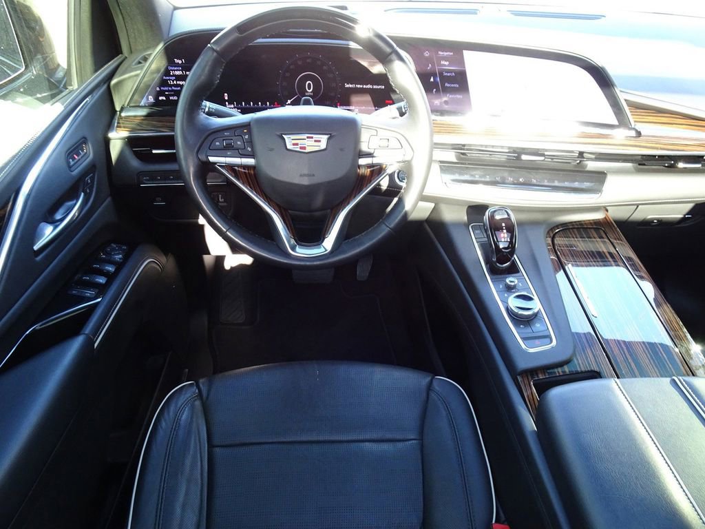 Certified 2024 Cadillac Escalade ESV Premium Luxury image 15