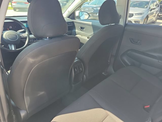 Used 2025 Hyundai Kona SEL FWD image 11