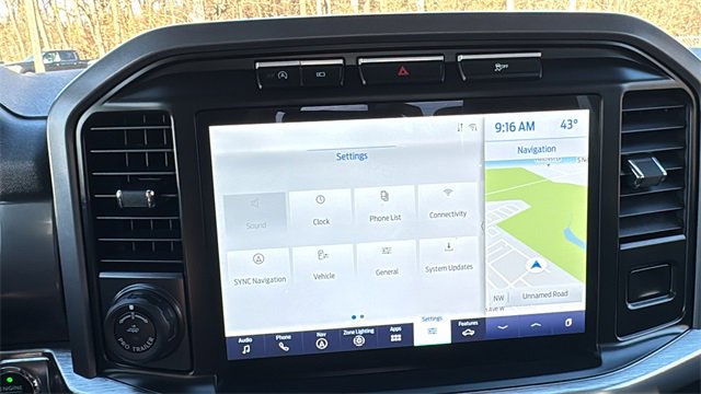 Certified 2021 Ford F150 Lariat w/ Equipment Group 502A High image 21