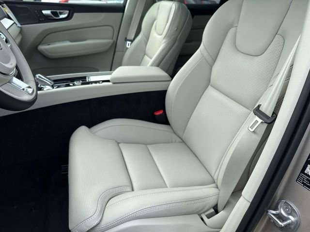 New 2026 Volvo XC60 B5 Ultra w/ Climate Package image 20