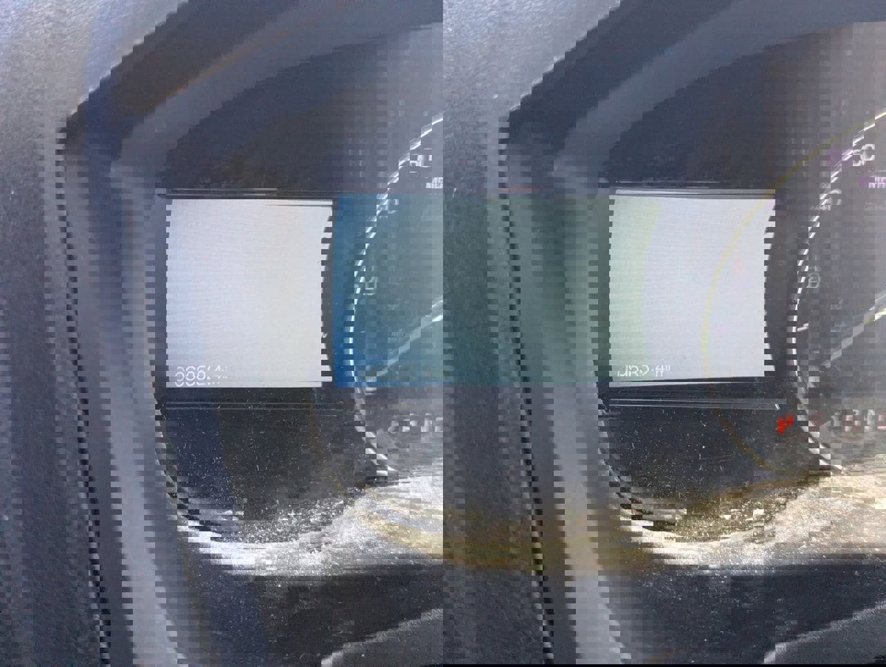 Used 2018 Ford Explorer XLT image 8