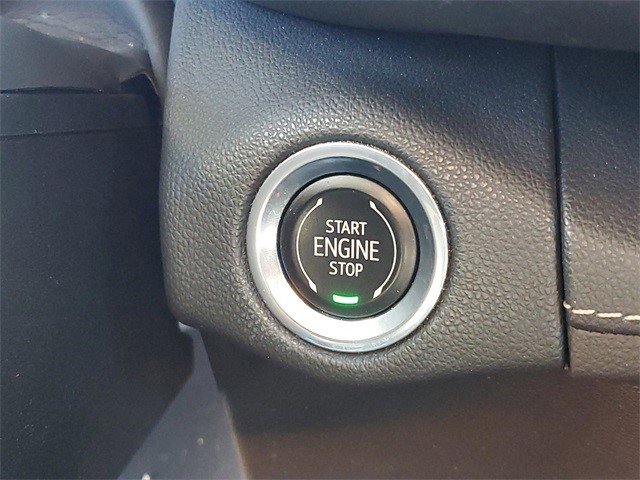 Certified 2021 Buick Envision Essence w/ Sport Touring Package image 20