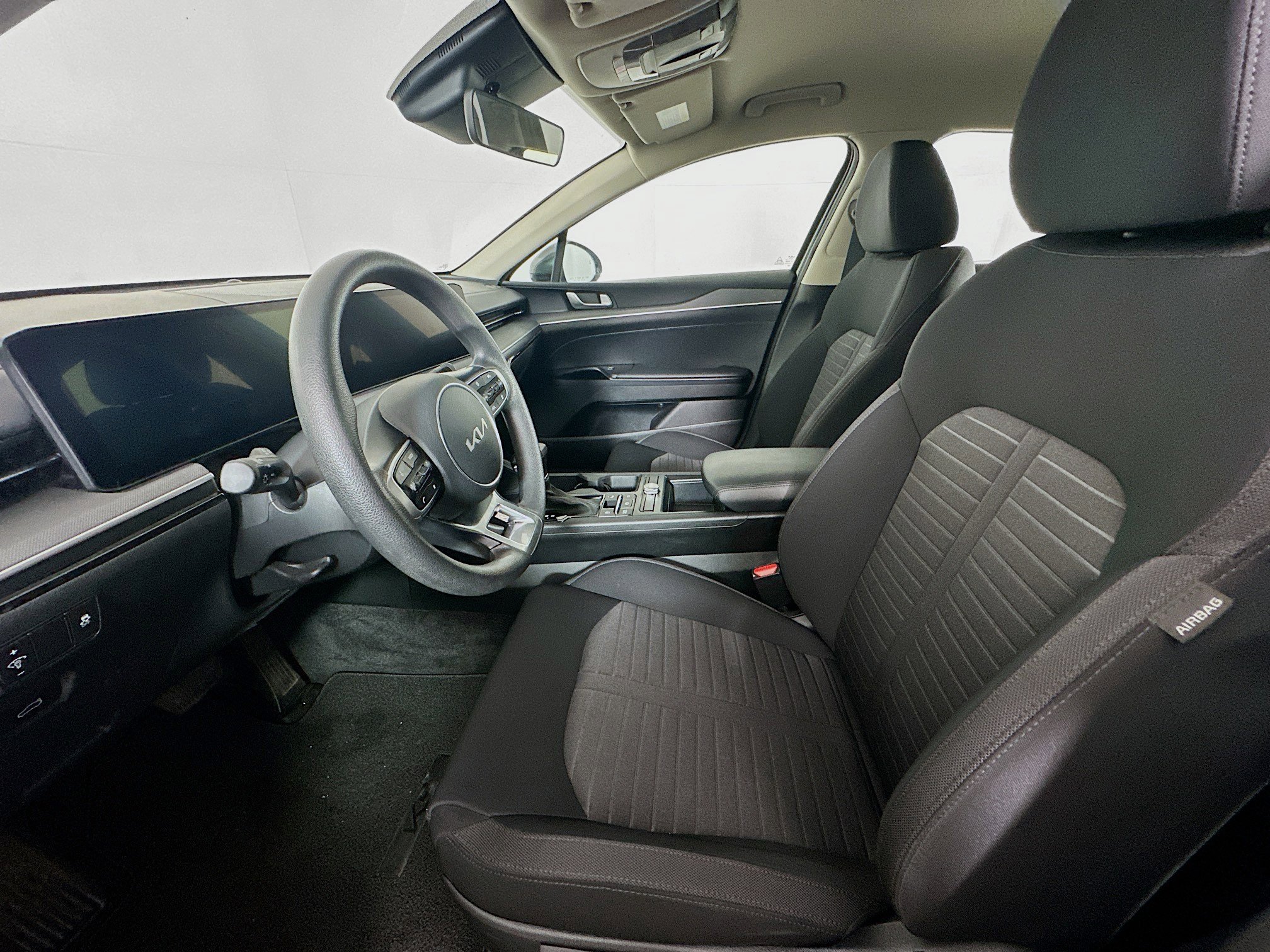 Used 2025 Kia K5 LXS image 13