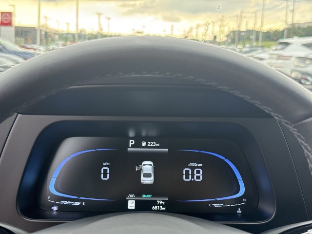 Certified 2025 Hyundai Elantra Sport FWD image 15