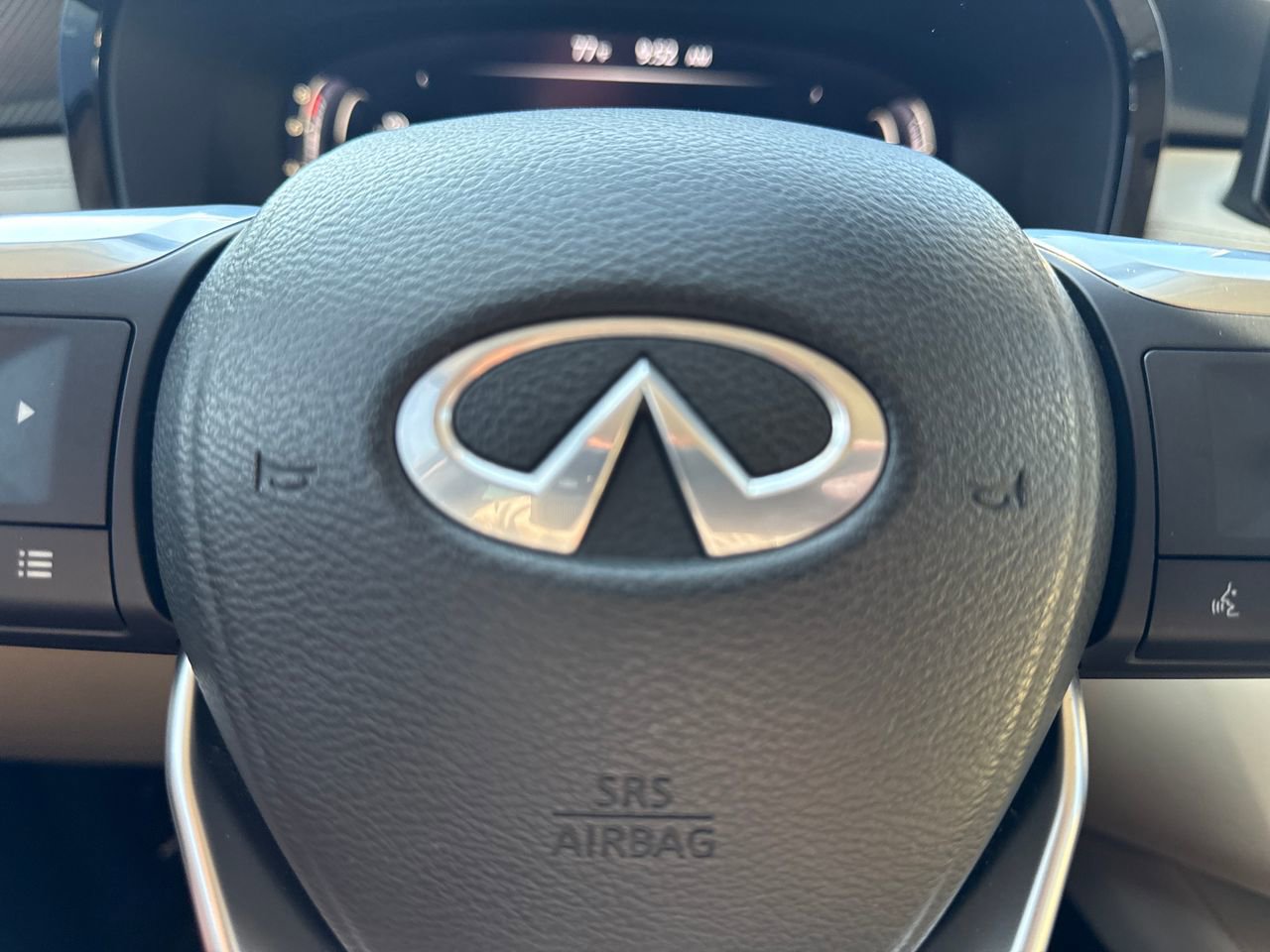 Used 2022 INFINITI QX60 Luxe image 26