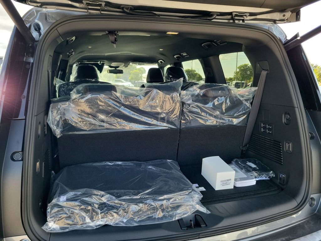 New 2026 Nissan Armada SL image 6