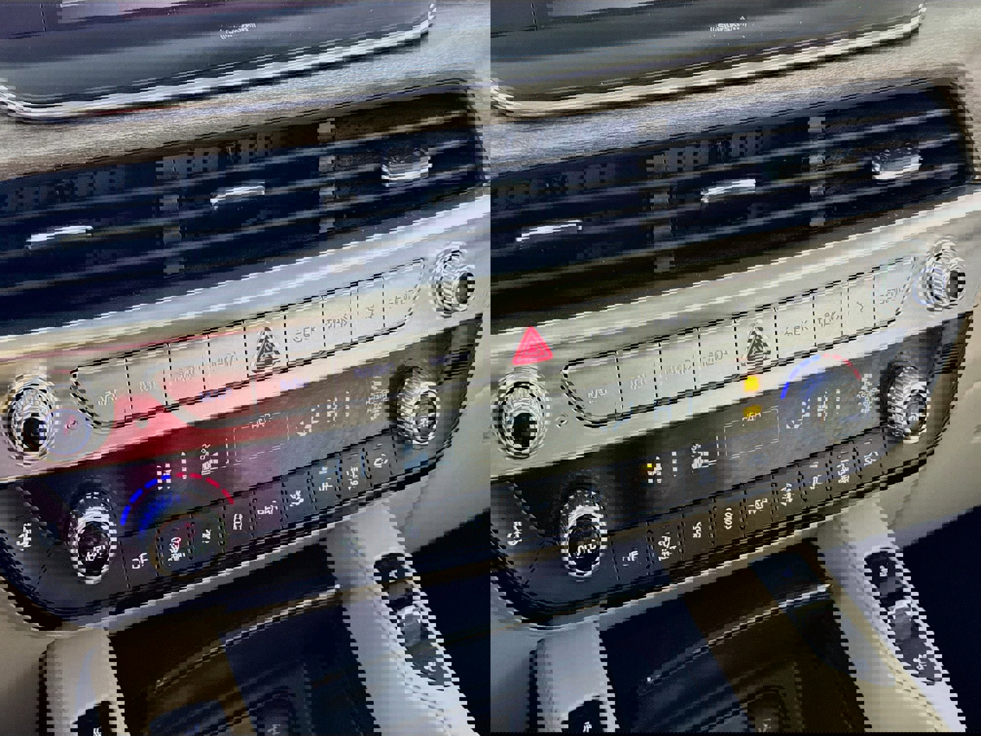 Used 2020 Kia Telluride EX w/ Towing Package image 19