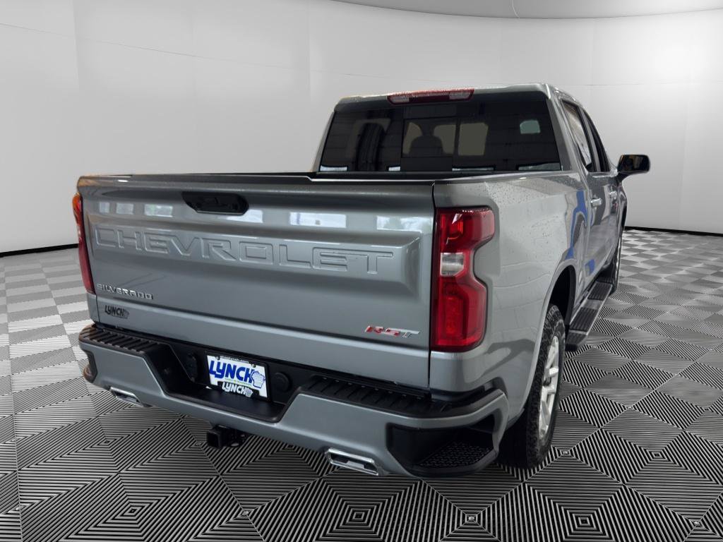 Used 2025 Chevrolet Silverado 1500 RST w/ Convenience Package II AWD/4WD image 5