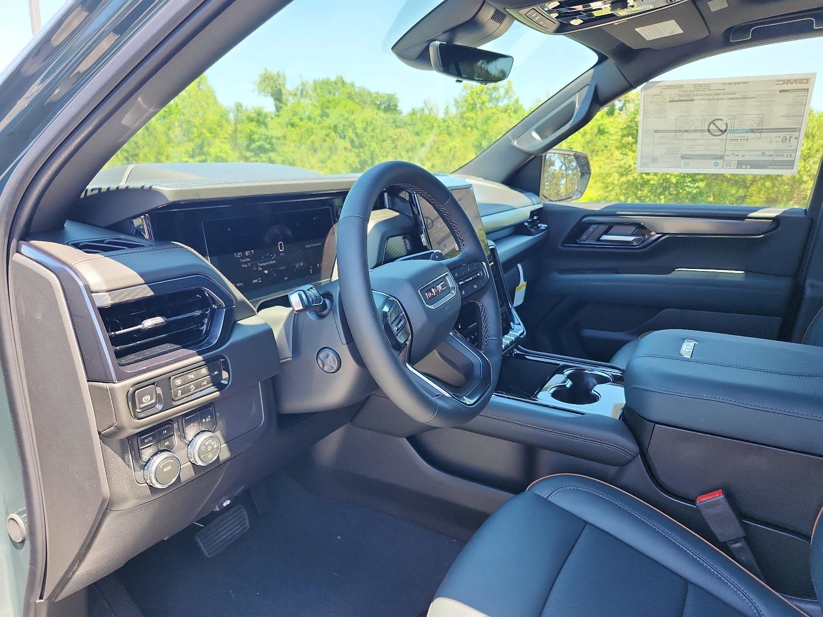 New 2026 GMC Yukon AT4 w/ AT4 Premium Package AWD/4WD image 12