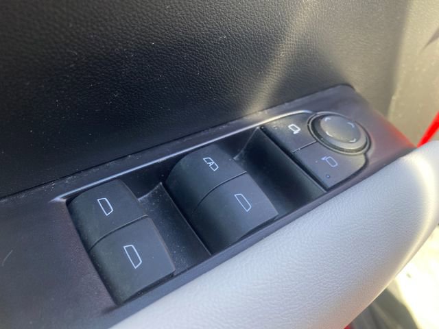 Used 2024 GMC Canyon AT4X image 18