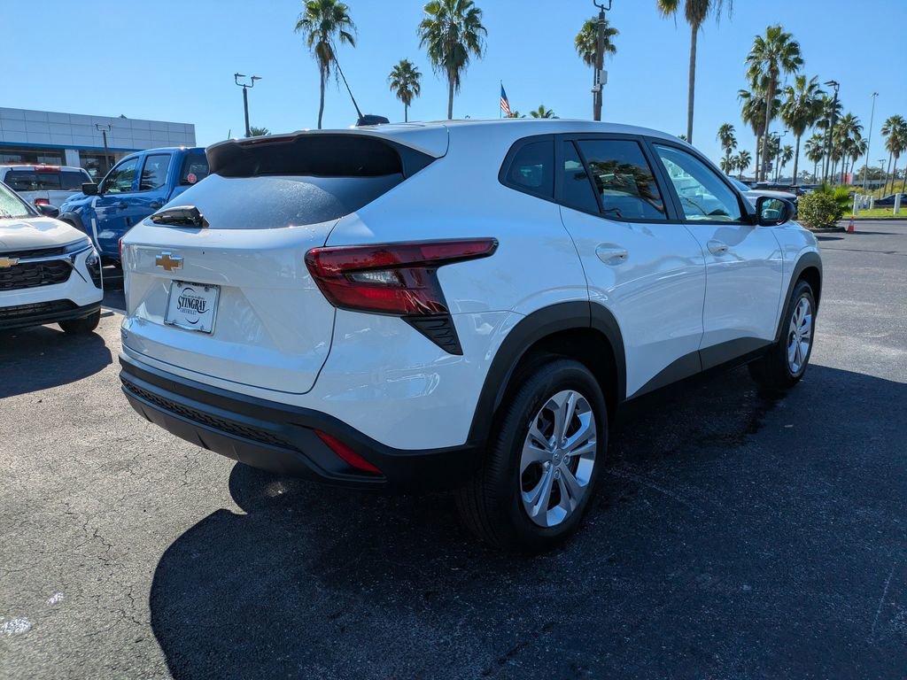 New 2026 Chevrolet Trax LS w/ Driver Confidence Package image 4