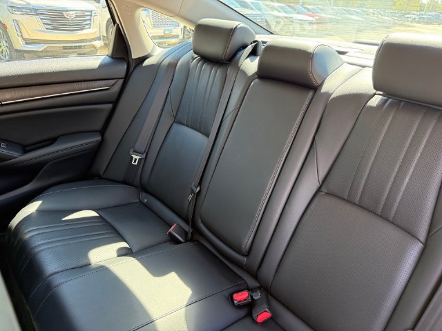 Used 2022 Honda Accord Touring image 29