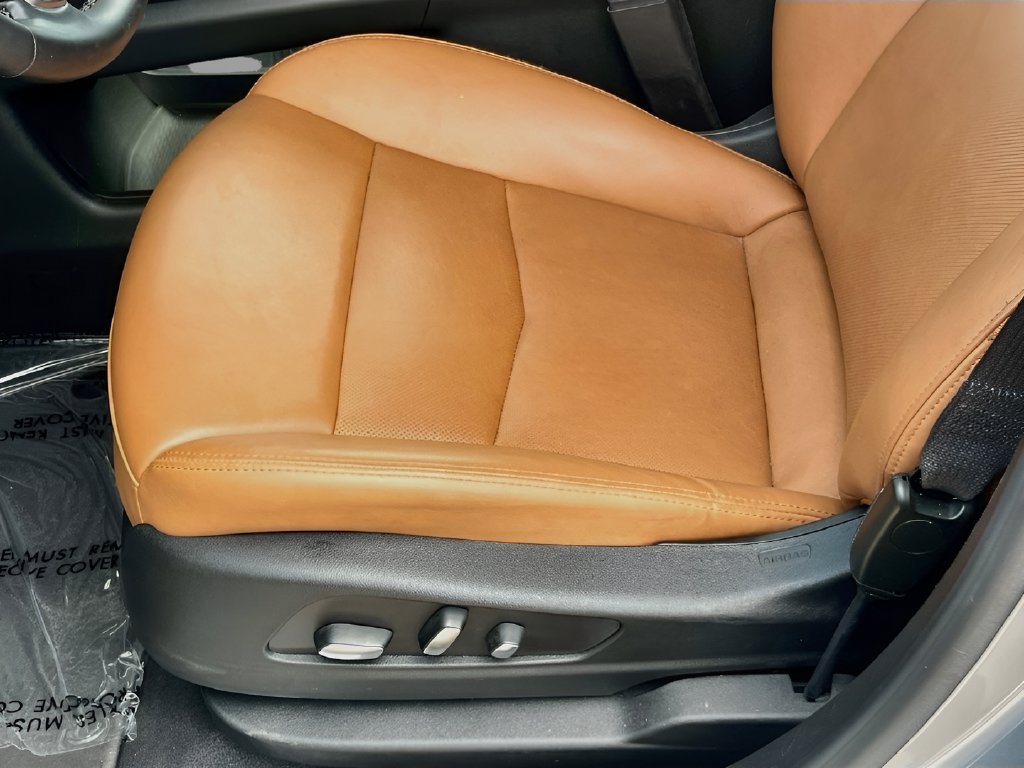 Used 2025 Cadillac XT5 Premium Luxury w/ Technology Package FWD image 20