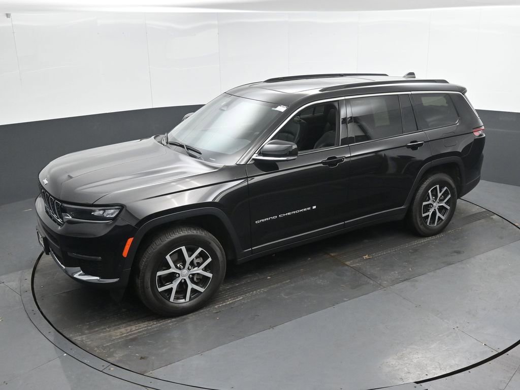 Used 2024 Jeep Grand Cherokee L Limited w/ Luxury Tech Group II AWD/4WD image 35