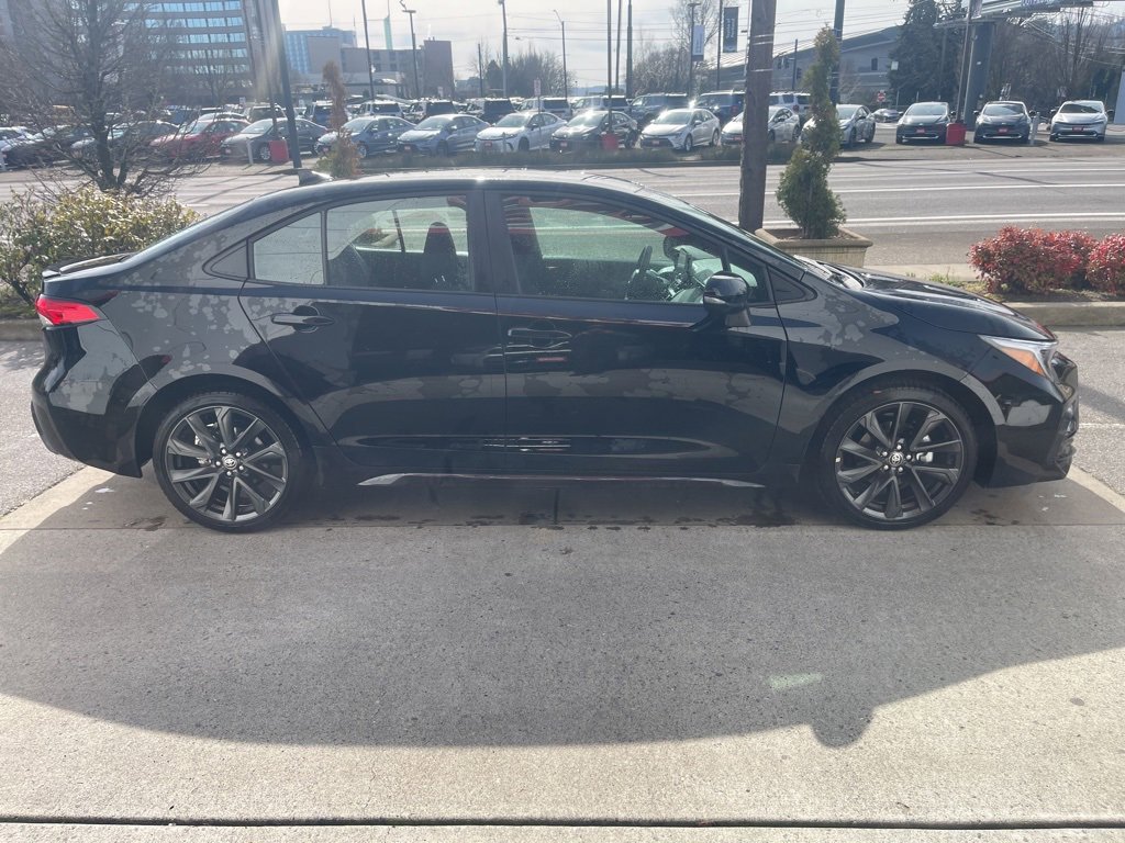 Used 2025 Toyota Corolla SE image 5