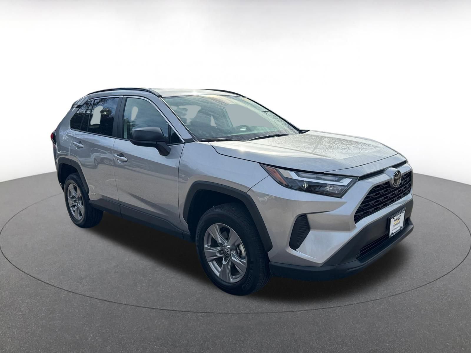 Used 2025 Toyota RAV4 LE image 1