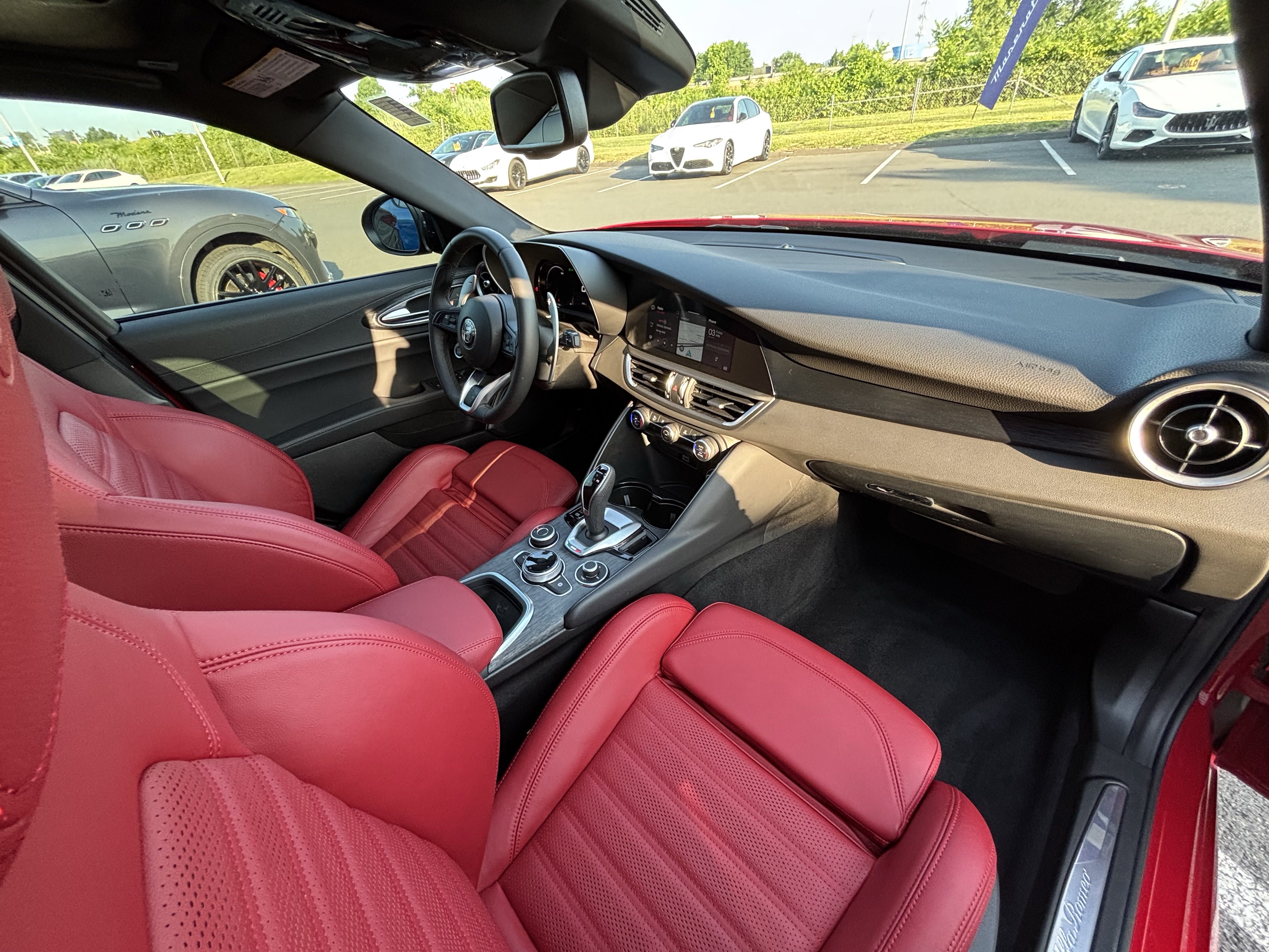 Certified 2024 Alfa Romeo Giulia Sprint RWD image 29