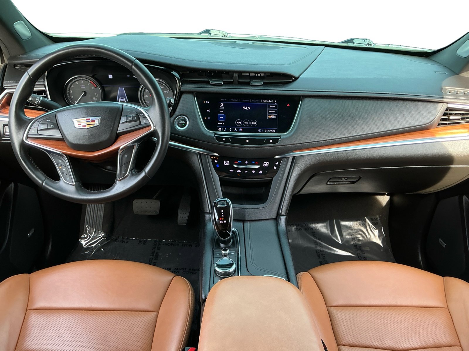 Used 2021 Cadillac XT5 Premium Luxury FWD image 9