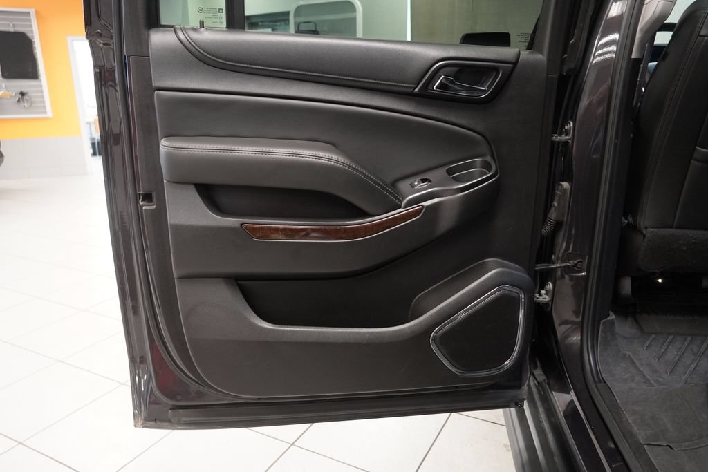 Used 2016 Chevrolet Suburban LT AWD/4WD image 15