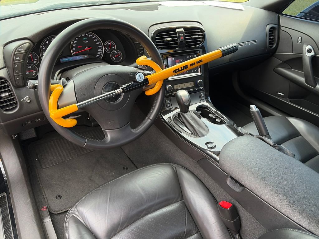 Used 2008 Chevrolet Corvette Convertible w/ Preferred Equipment Group RWD image 9