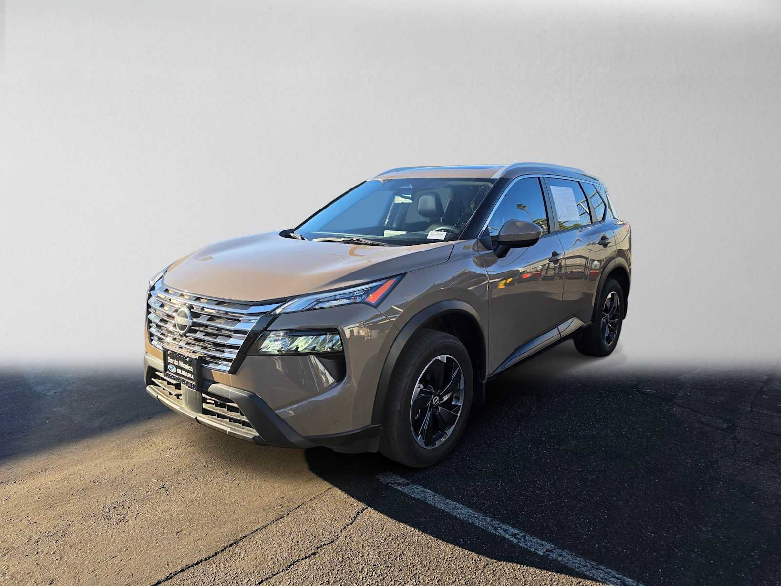 Used 2024 Nissan Rogue SV w/ SV Premium Package FWD image 7