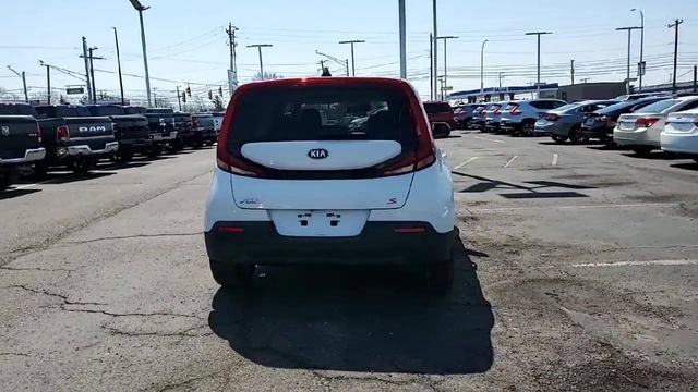 Used 2020 Kia Soul S FWD image 7