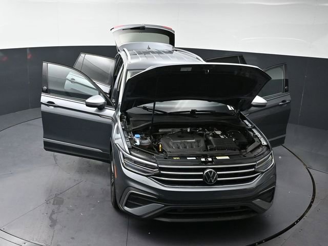 Used 2024 Volkswagen Tiguan Wolfsburg Edition image 45