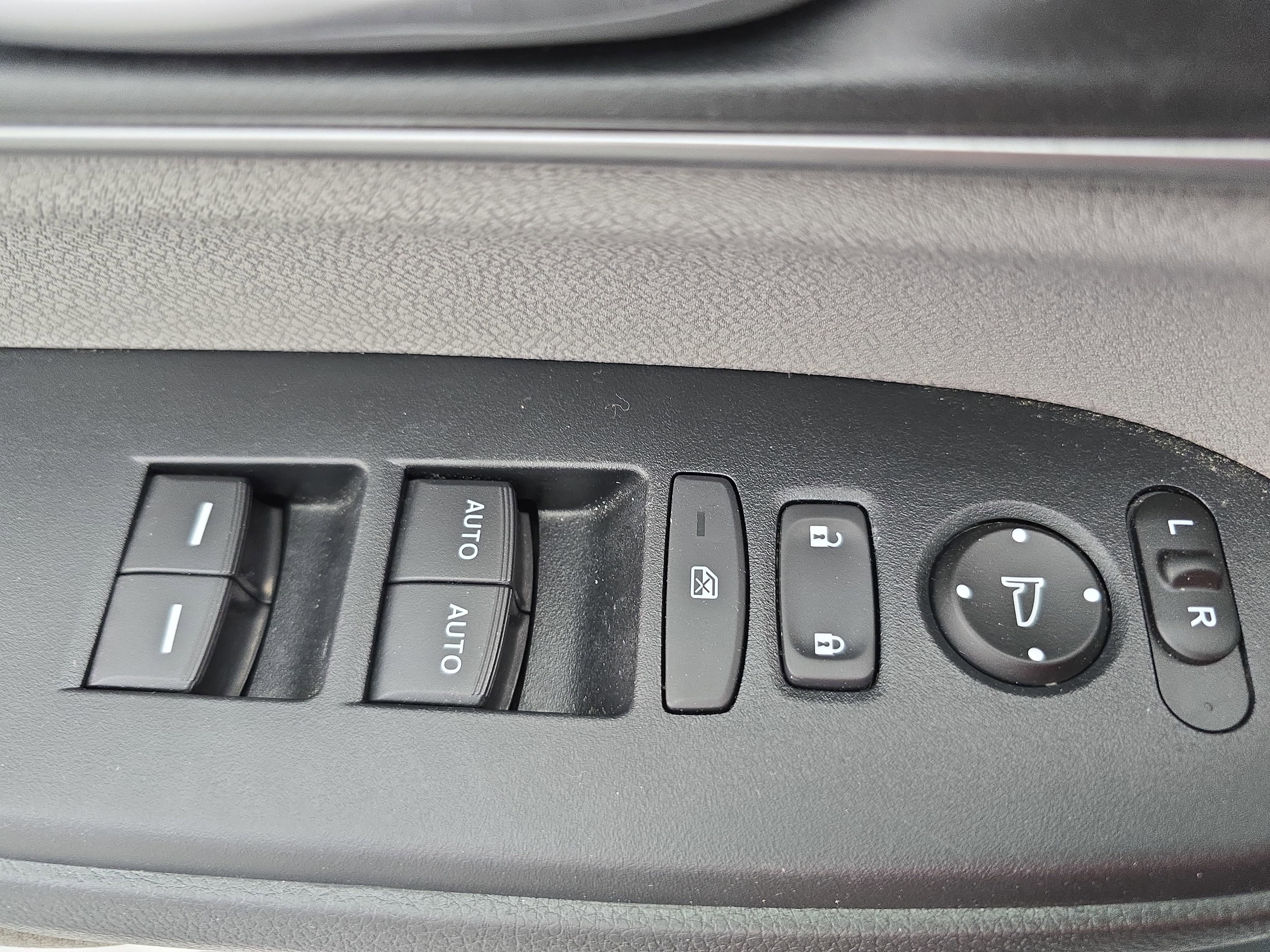 Used 2019 Honda CR-V EX image 27
