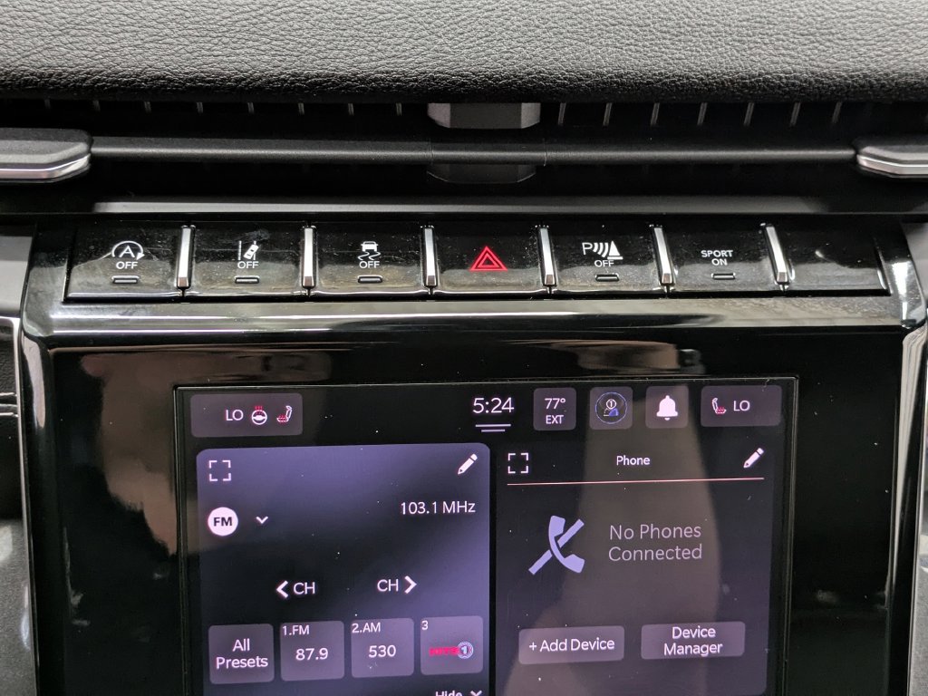 Used 2023 Jeep Grand Cherokee Altitude AWD/4WD image 39