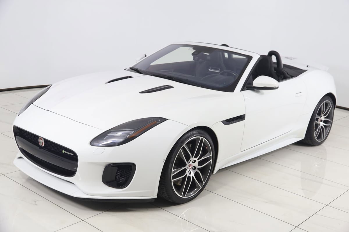 Used 2018 Jaguar F-TYPE R-Dynamic RWD image 29