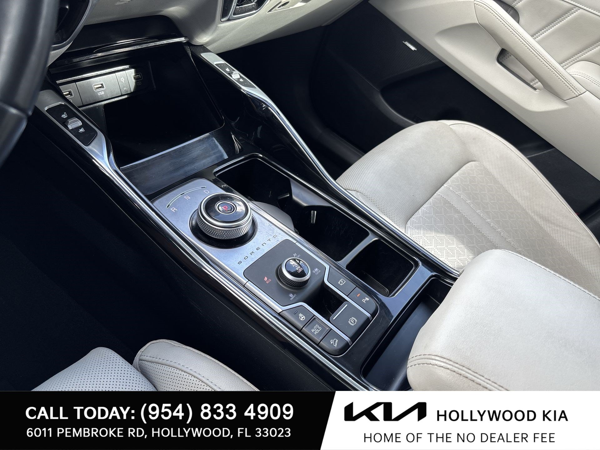Used 2023 Kia Sorento SX Prestige w/ Panoramic Sunroof Package AWD/4WD image 23